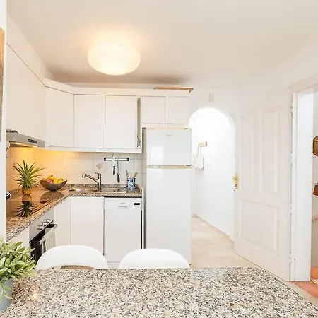 Апартаменты Seaview Luxury Relax, Private Terrace, La Caleta Адехе